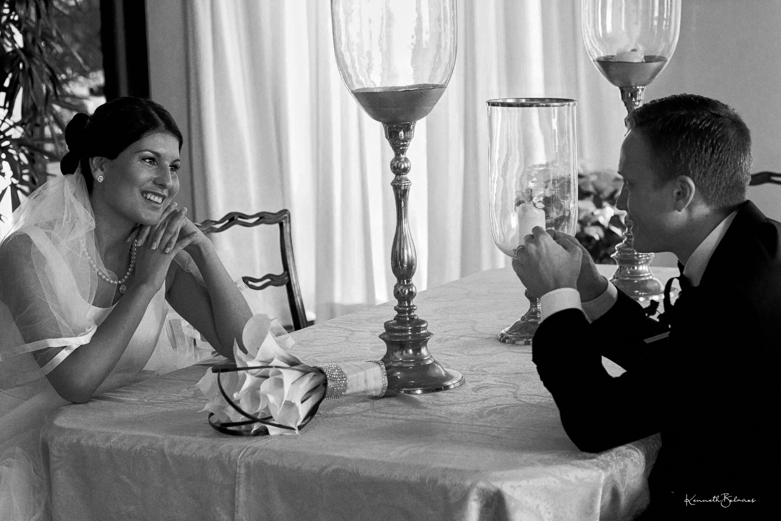 esposos Pareja de esposos en su dia de boda, Puntarenas, Costa Rica